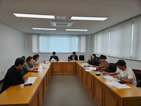 영주-10-2 영주시, ‘콩 자립형 융복합단지 조성’ 홍보마케팅 컨설팅 사업 추진을 위한 실무협의회가 진행되고 있다.jpg