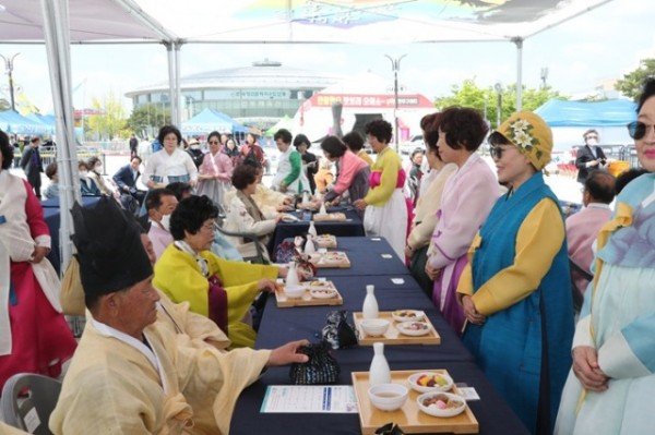 0504 안동시, ‘제15회 안동양로연’ 개최 (2).JPG