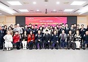 [교육청소년과]1 구미시장학재단_2025년 하반기 장학금 기탁 및 장학증서 수여식.jpg