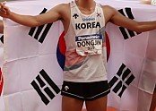 [체육진흥과]U20아시아선수권 400mR 금메달(구미시청 육상팀 김동진).jpeg