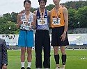 영주-4-1 높이뛰기 부문 영주시청 육상팀 박순호 선수 수상모습(가운데).jpg