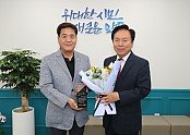 0623 안동시, 제9대 안동시의회 퇴임 의원 공로패 수여 (1).JPG