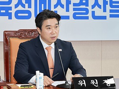 260706_전남광주통합특별시의회__초대_교육청_예결위원장에_박선준_의원_선출3.jpg