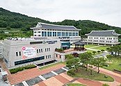 1.경북교육청, 저소득 학생 시력 교정용 안경 구매비 지원(성장기 학생 건강 증진과 교육격차 해소를 위해 총 3억 9,528만 원 투입)(전경사진)_02.jpg