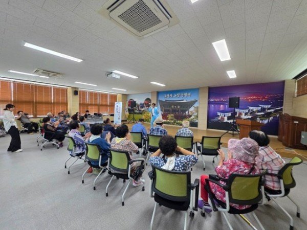 06의성군제공 한국예총 경상북도연합회, 단밀면에서 산불지역 위로공연2.jpg