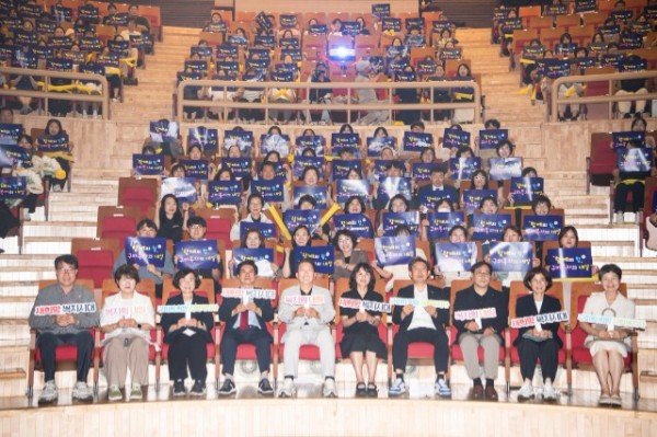 1_g2hUd018svc15v8ohdt7lzan_tg3zvl.jpg
