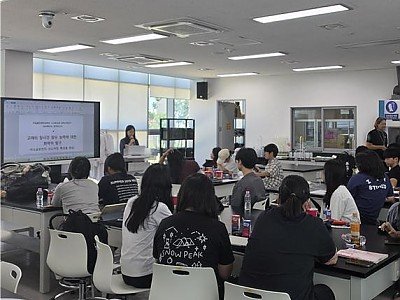 2.경북교육청, 지역사회 연계 ‘학교 밖 교육’으로 고교학점제 지원(과학과제연구 학교밖교육 수업_국립울진해양과학관)_01.jpg