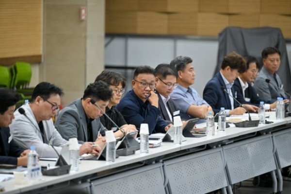 영주-1-2 영주시, 2027년 새 성장동력 찾는다…영주형 신규시책 발굴(간부공무원 보고).jpg