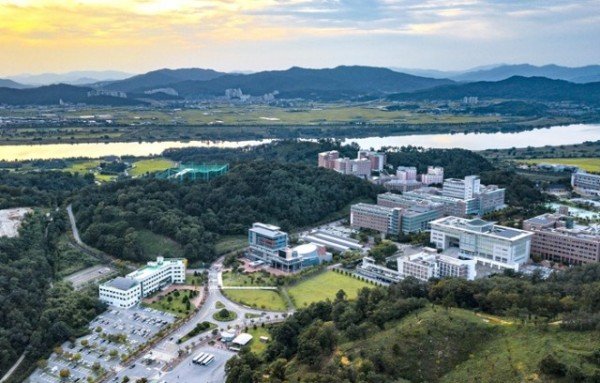 1. [교육청소년과]국립금오공과대학교 전경2.jpg