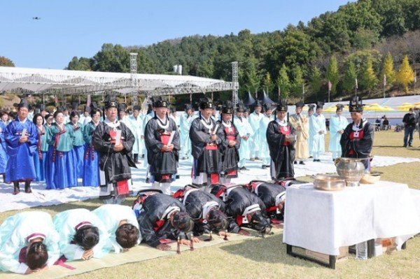05의성군제공 의성문화제 사직제4.JPG
