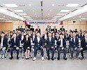 [도시계획과]단체사진(왼쪽 네번째부터 백금희 대한전문건설협회 구미시운영위원회장  김장호 구미시장  김상우 삼성물산 조달지원팀 그룹장  박영재 삼성물산 건설안전연구소 그룹장  오창엽 현장 총괄소장  강신해 도시건설국장).jpg